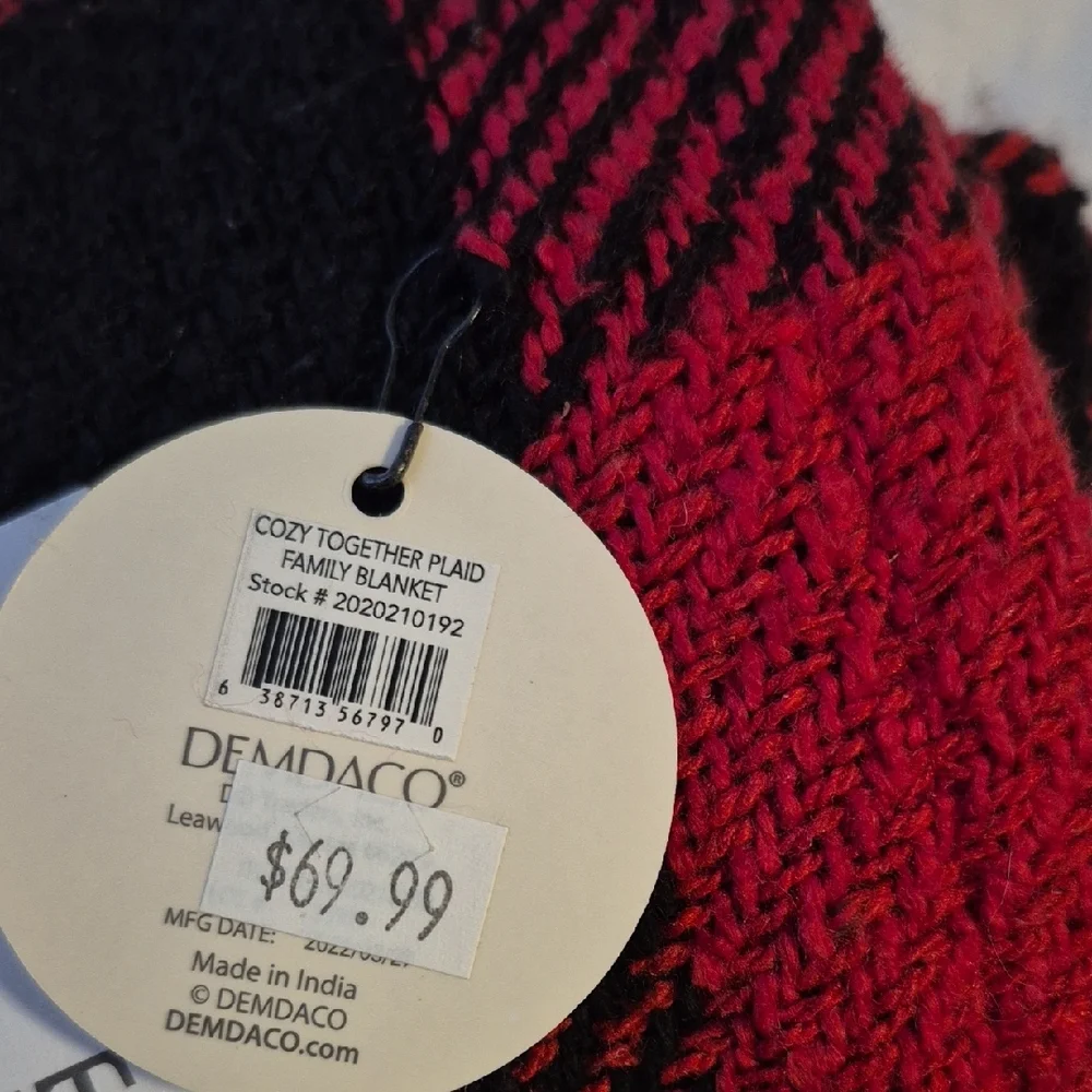 Red & Black Buffalo Check Family Throw